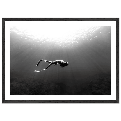 Cuadro Blanco y Negro Mujer Bajo el Agua - La Casa Del Cuadro